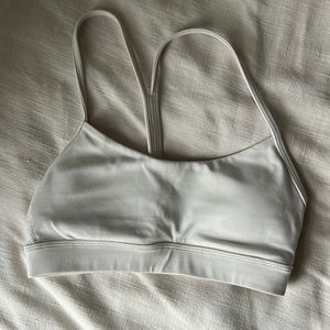 Lululemon Flow Y Nulu Bra